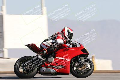 media/Dec-01-2025-Moto Forza (Mon) [[2daa91e15f]]/2-Intermediate Group/Session 2 Turn 9 Entry/